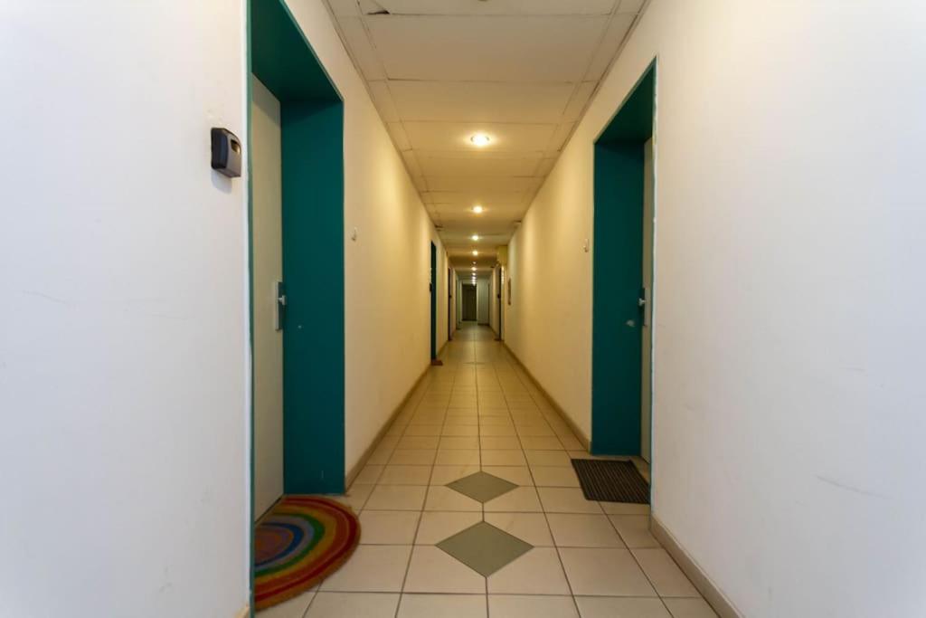 Gozsdu White Raven 3 - Terrace And Free Underground Parking Apartment บูดาเปสต์ ภายนอก รูปภาพ